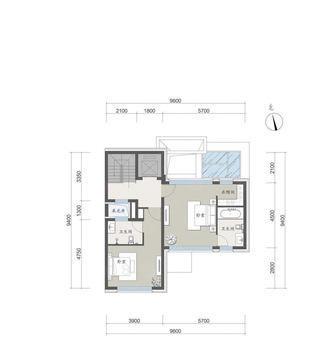 4室2厅4卫建面250m²南北户型图